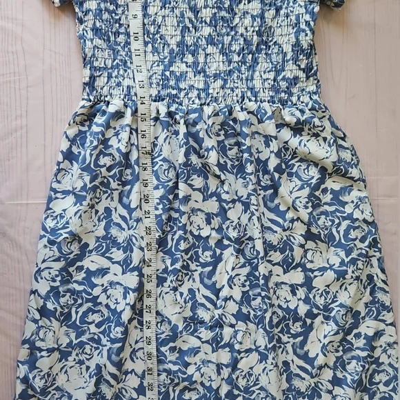 nlt Blue and White Floral Smocked Top - Picture 9 of 9